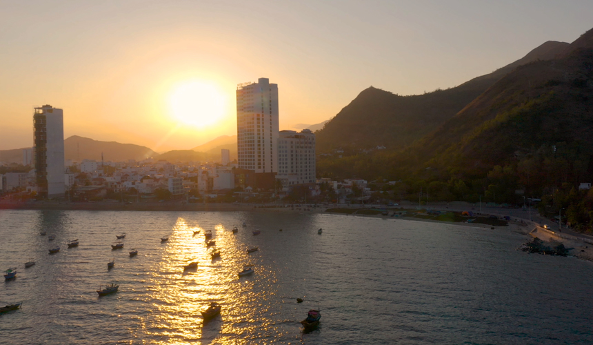 Chiều trên biển Nha Trang